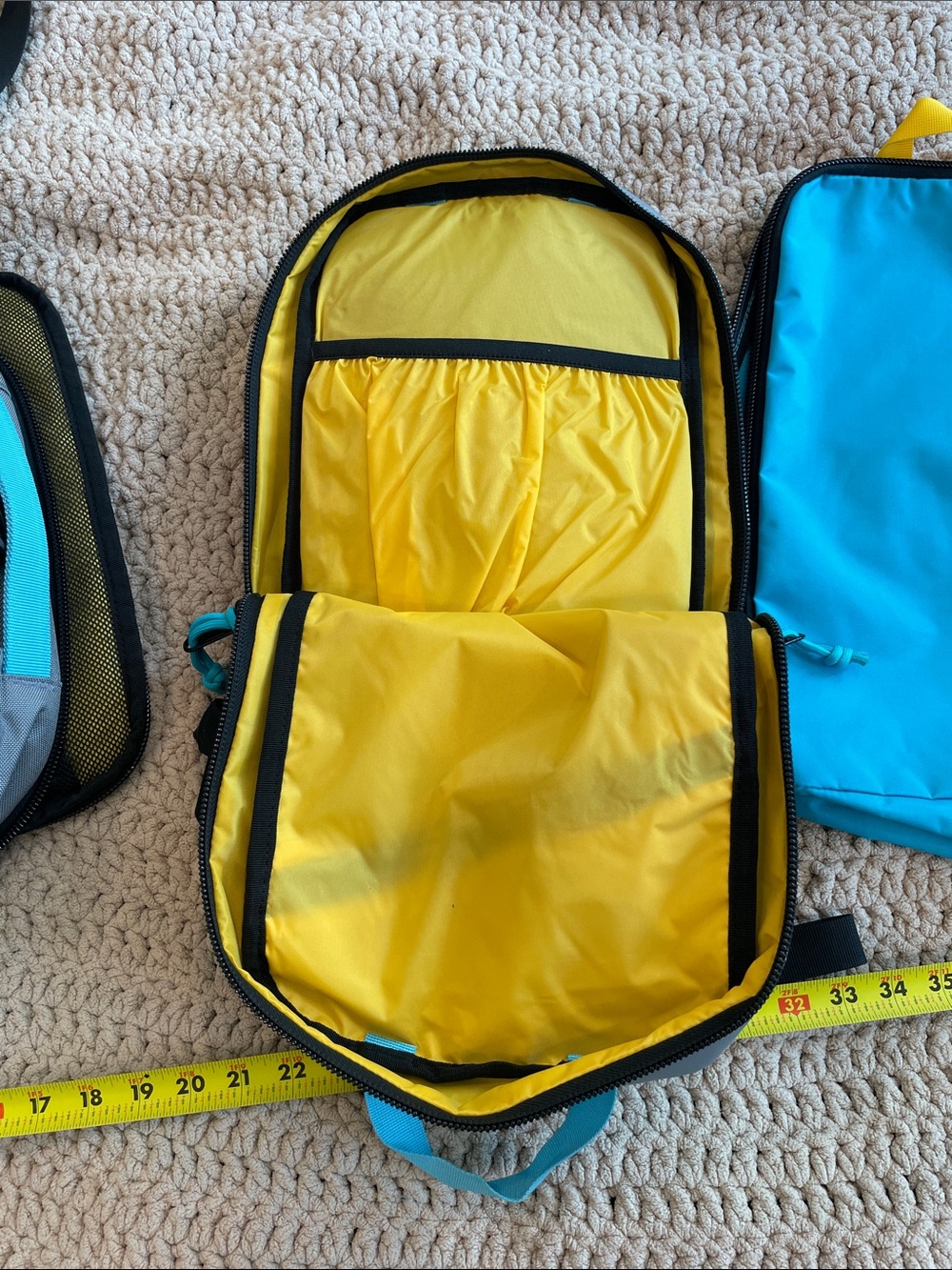 Topo Designs Gray & Black
CARVANA Travel and Daily bag with Turquoise Accents - Picture 7 of 13